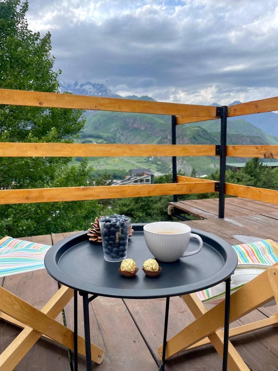 Elia Glamping Hotel Kazbegi Eksteriør billede