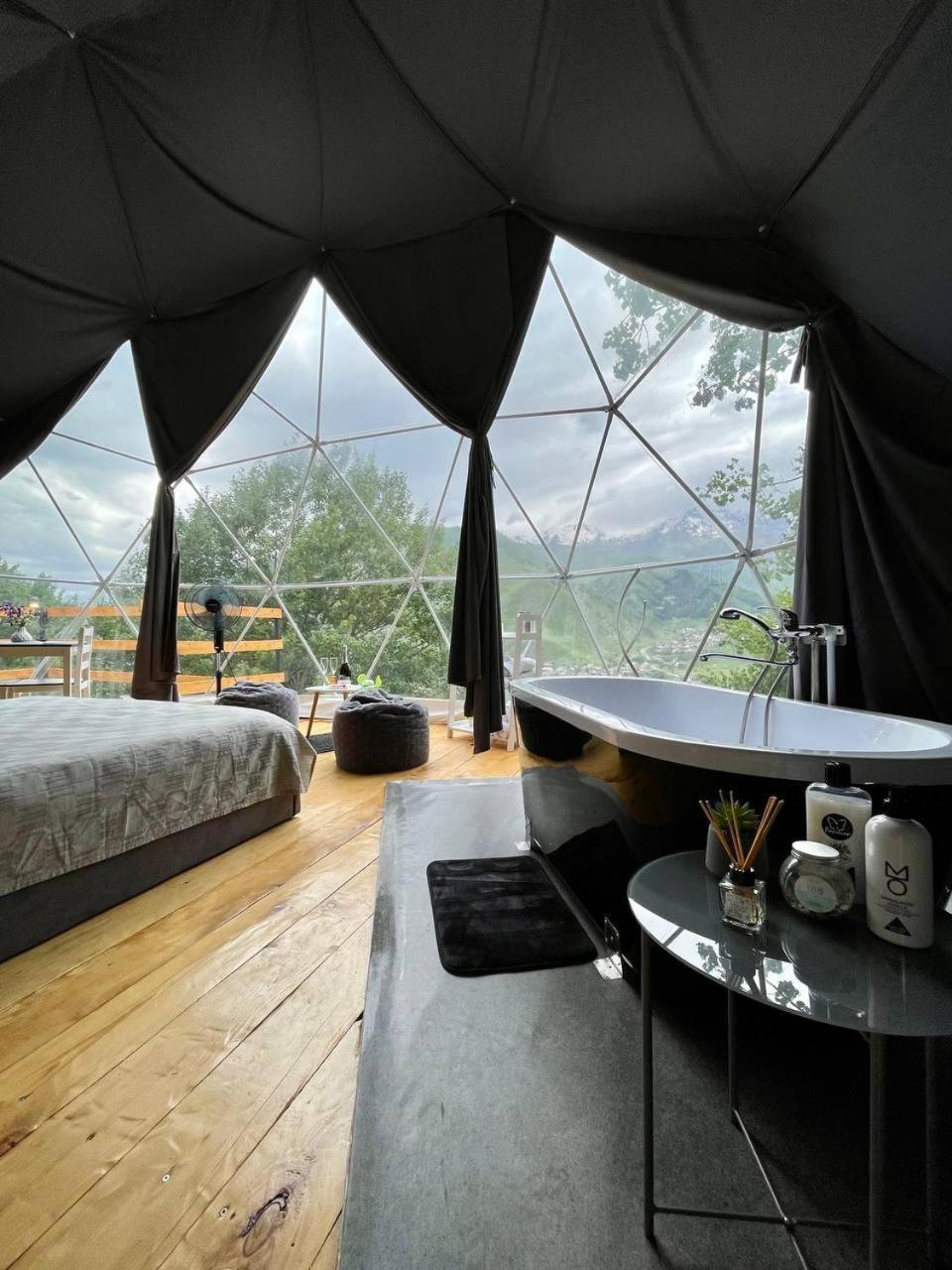 Elia Glamping Hotel Kazbegi Eksteriør billede